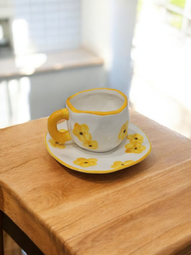 كوب سيراميك بطبعة زهرة صفراء 300مل