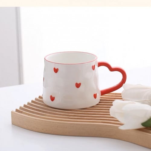 كوب سيراميك القلوب الحمراء