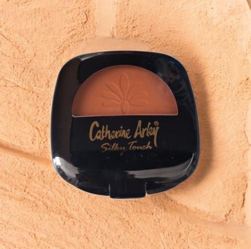 بودرة احمر خدود