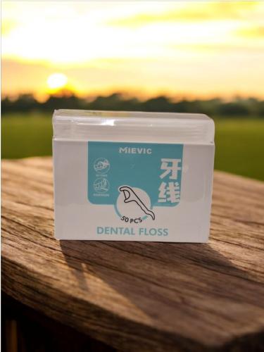 خيط تنظيف الاسنان 50قطعة