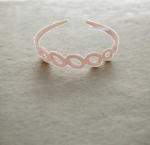 طوق شعر مرن بحلقات متداخلة