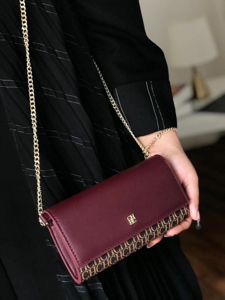 عنابي مع بيج