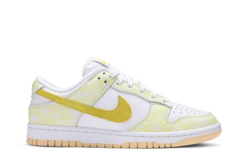 Wmns Dunk Low OG 'Yellow Strike'