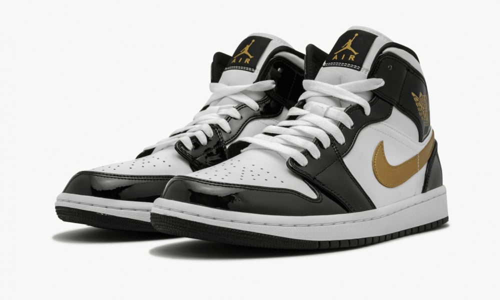 Air jordan 1 hotsell black gold patent leather