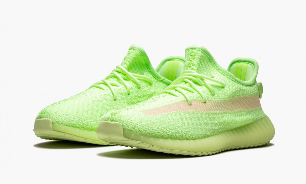 Yeezy boost 350 v2 best sale gid glow in the dark