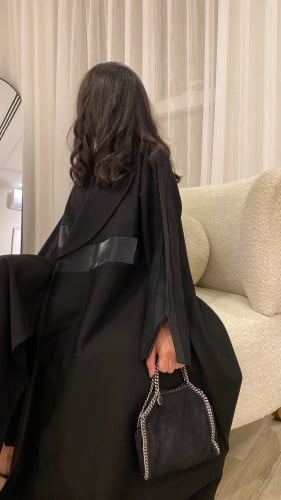 عباية F4