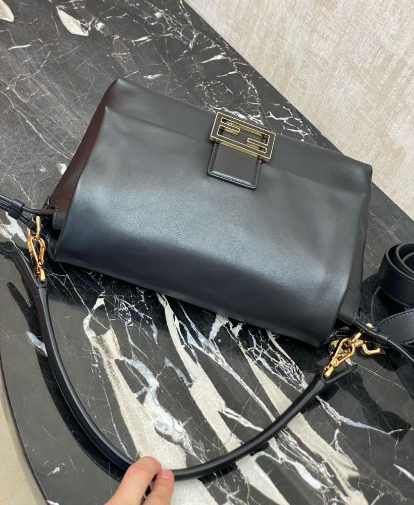 شنطة فندي أسود Fendi