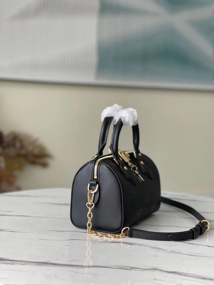 شنطة لويس فيتون LV اسود