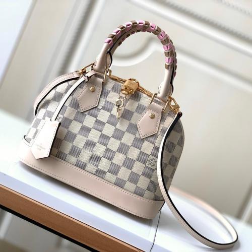 شنطة لويس فيتون Lv BB alma
