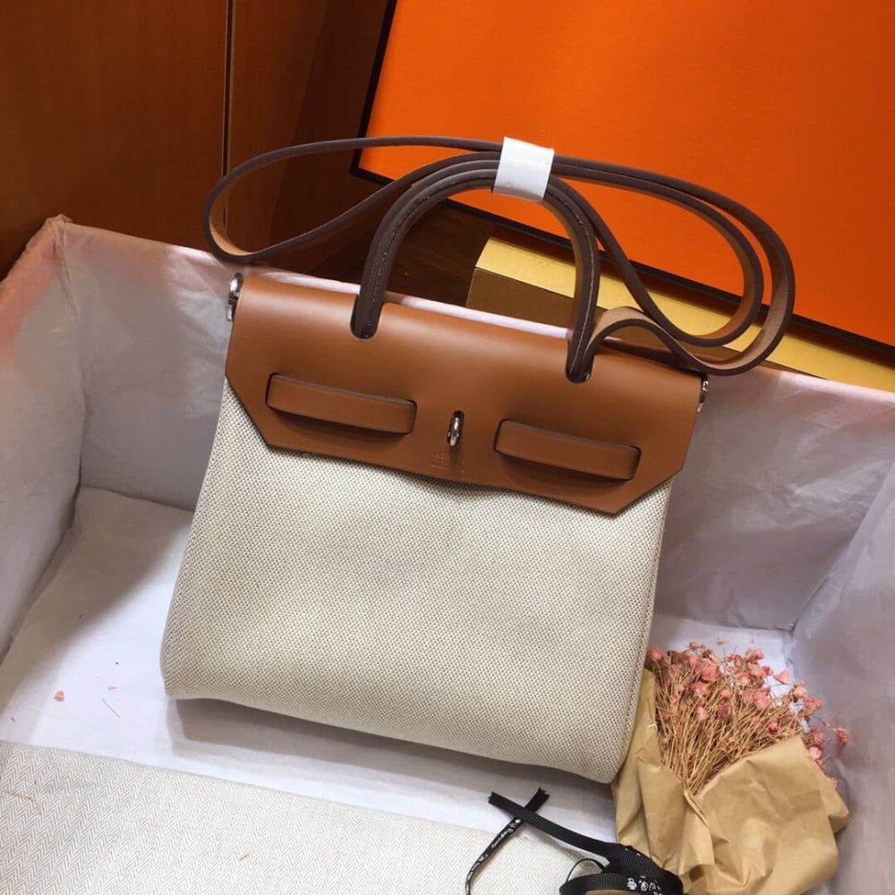شنطة هيرمز هيرباق Hermes بيج وجملي
