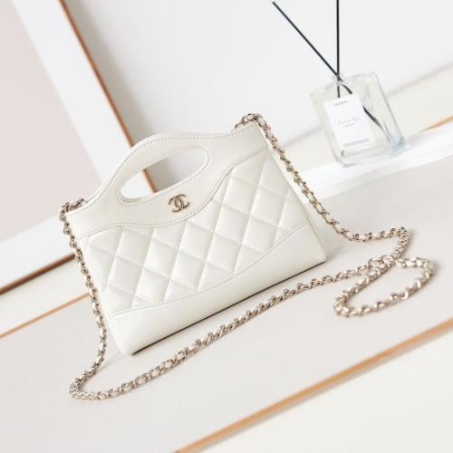 شنطة شانيل Chanel kelly bag