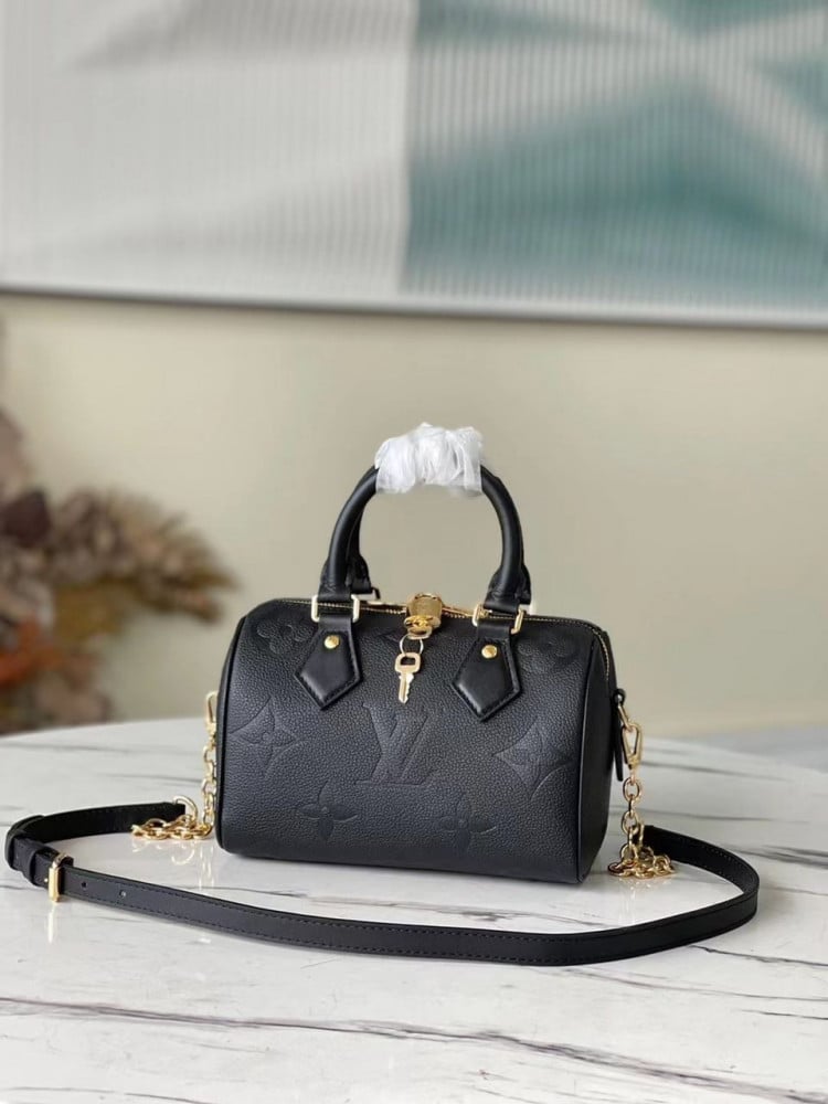 شنطة لويس فيتون LV SPEEDY BANDOULIERE 20