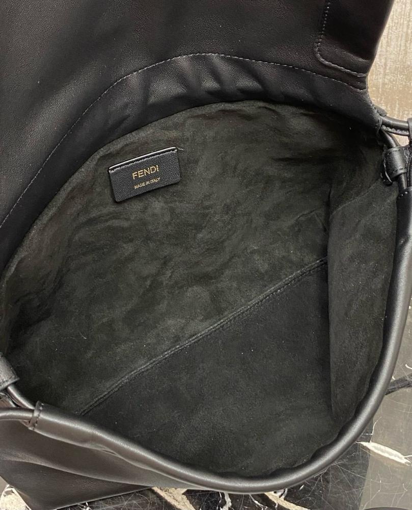 شنطة فندي أسود Fendi