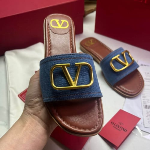 سليبر Valentino