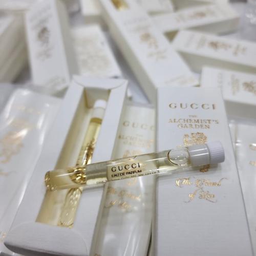 ميني عطر قوتشي ١٢ حبه