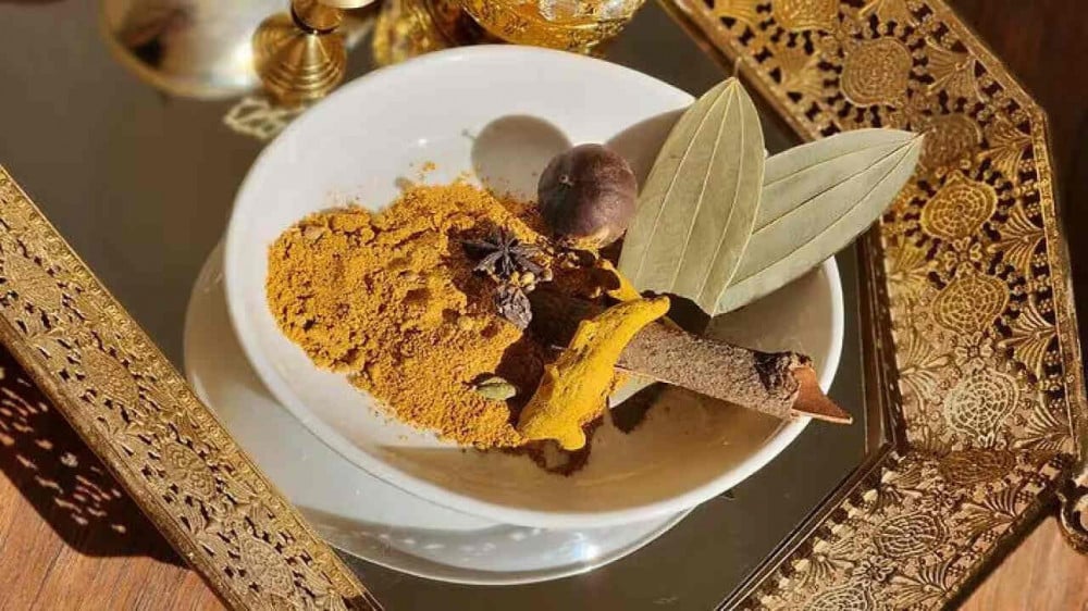 طريقة عمل بزار بحريني