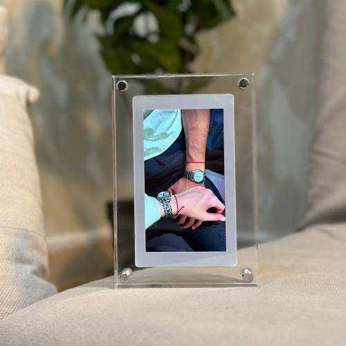 إطار لحظاتك الحلوة.