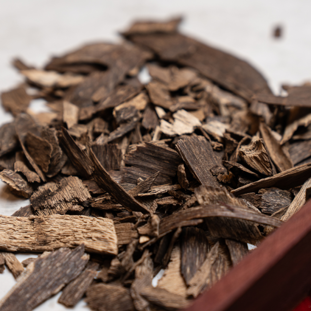 عود هندي سيسور طبيعي – بخور أصيل للتبخير والتطييب اليومي بعبق العود الهندي الأصيل