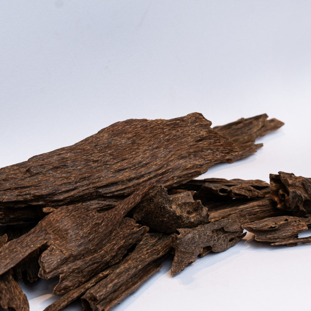 عود ماليزي سوبر طبيعي - بخور درجة اولى بافضل جودة وسعر مميز