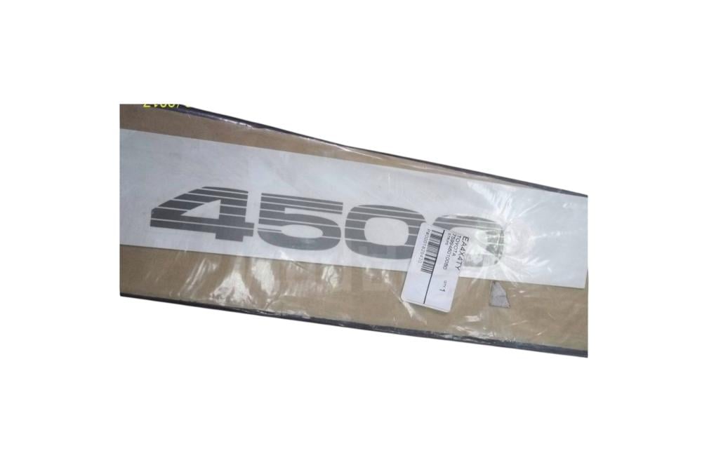 خط لاندكروزر 1997 4500 فضي فاتح