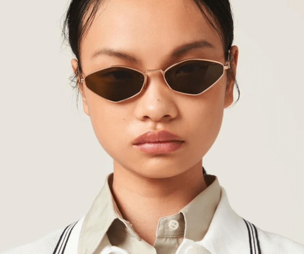 لماذا تعتبر النظارة الشمسية في "الشتاء" أهم منها في الصيف؟ (معلومة يجهلها الكثيرون)