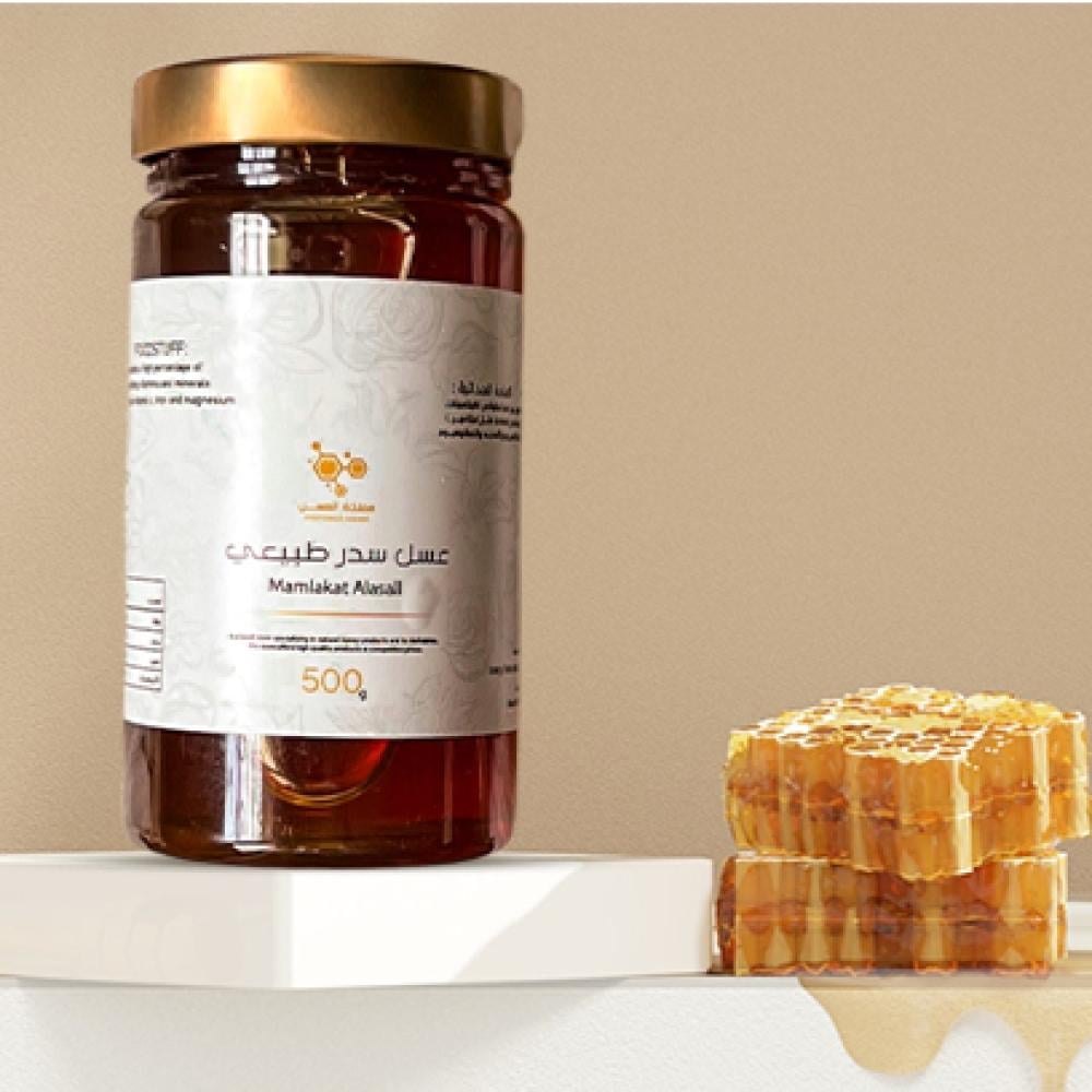 أهم فوائد عسل السدر ولماذا يُعتبر الأغلى ثمنًا؟