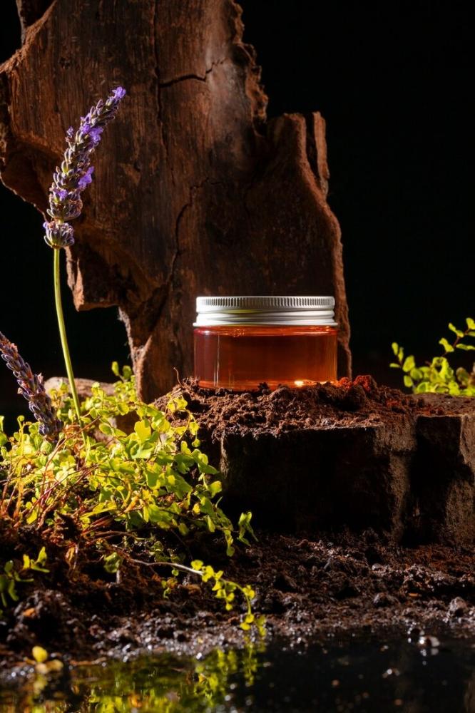 عسل الزهور مقابل عسل الغابة السوداء: أيهما أفضل؟