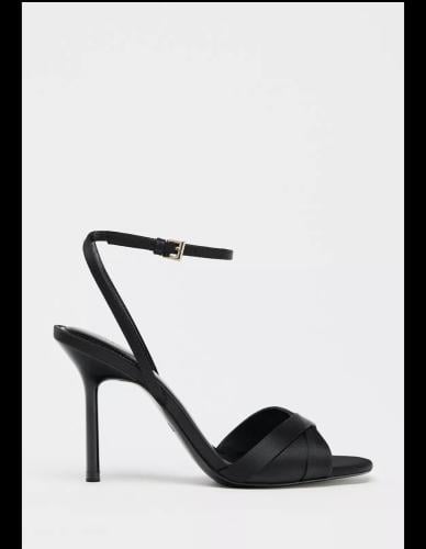 هيلز Zara