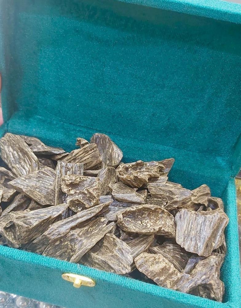 لماذا يفضل السعوديون العود الأزرق؟ نظرة على الذوق المحلي والعادات