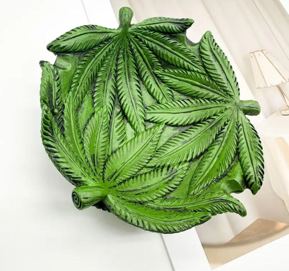 A modern ashtray in the shape of a green leaf | Zero Vape Store