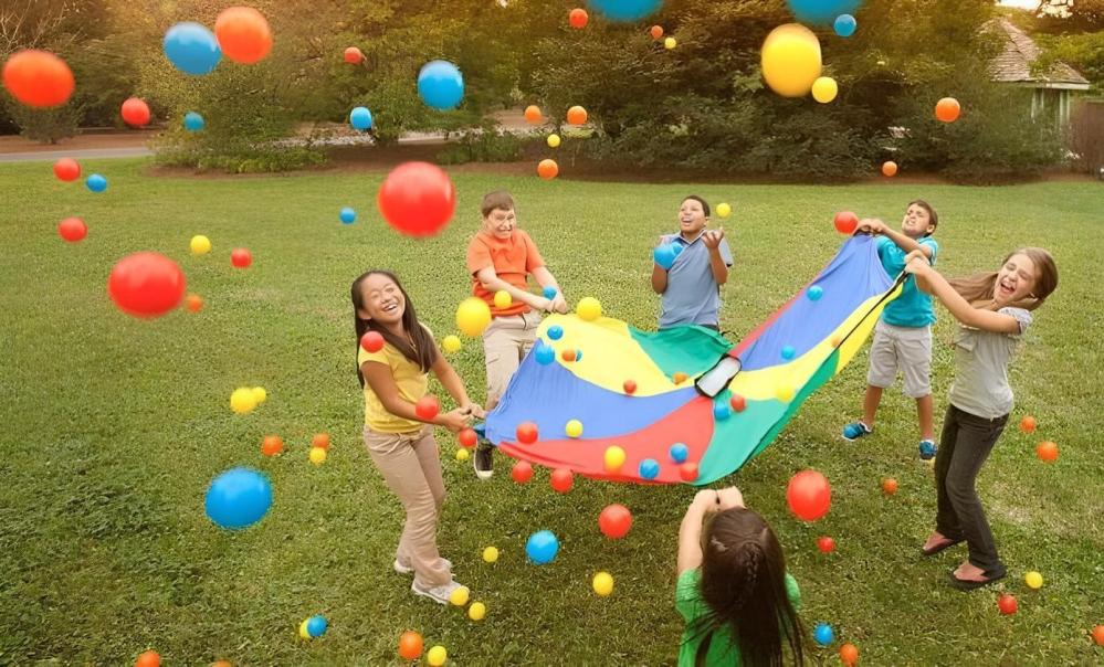 10 ألعاب عيد جماعية تضيف جو من المرح والضحك