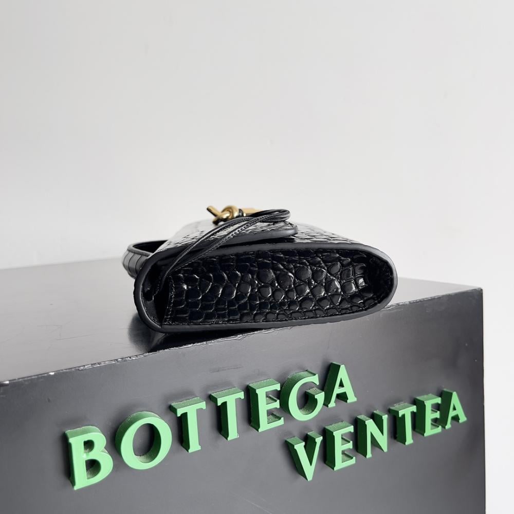 BV Andiamo  Clutch 29cm