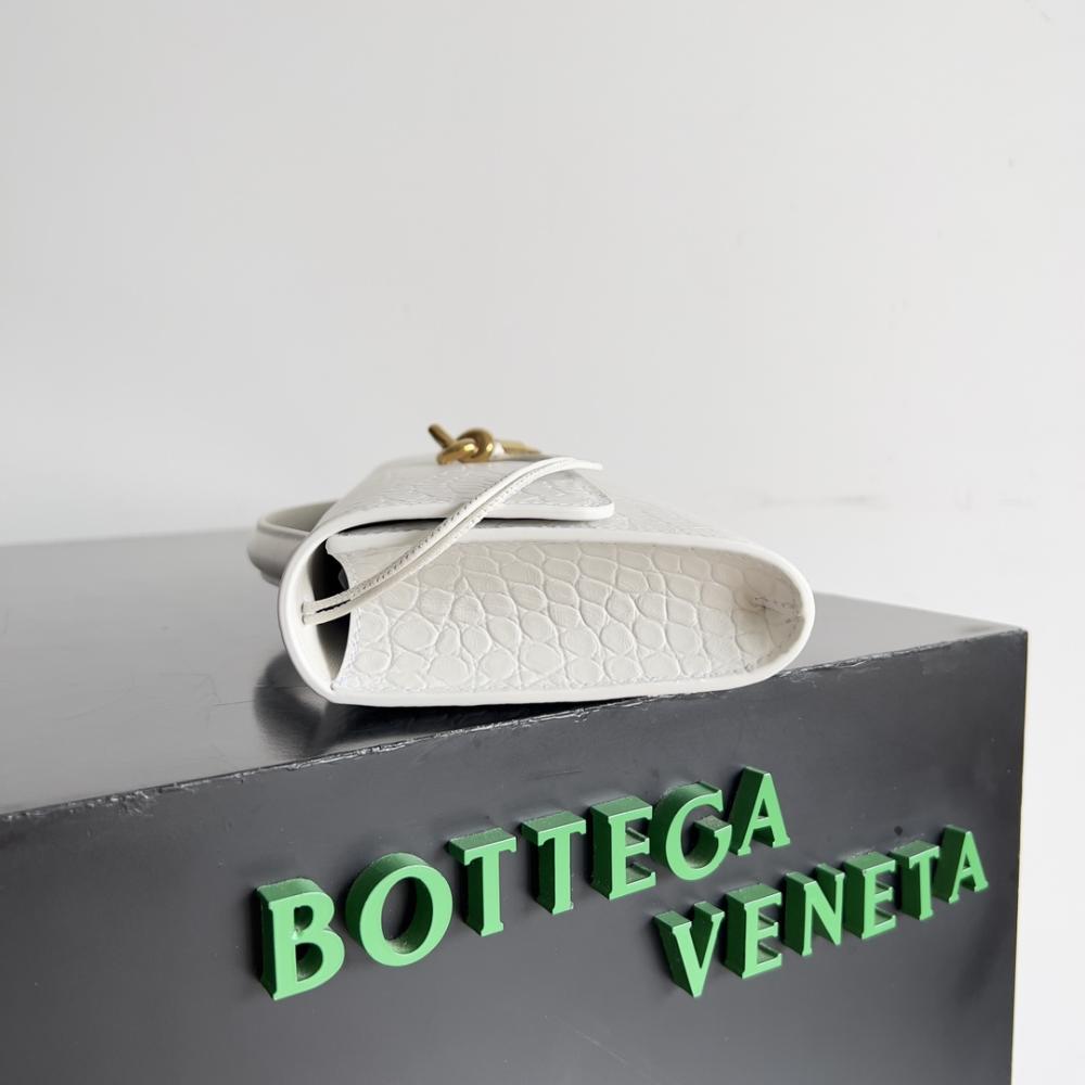 BV Andiamo  Clutch 29cm
