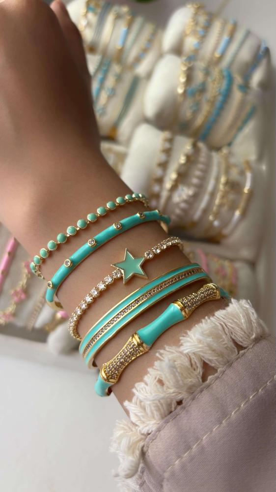 اسورة مخططه لون الابيض