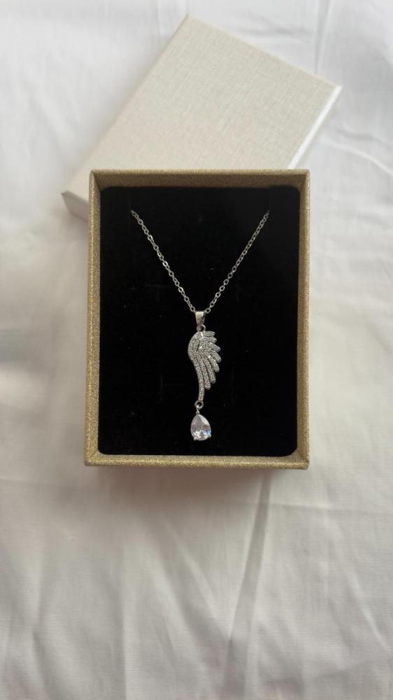 سلسة الجناح الفضية