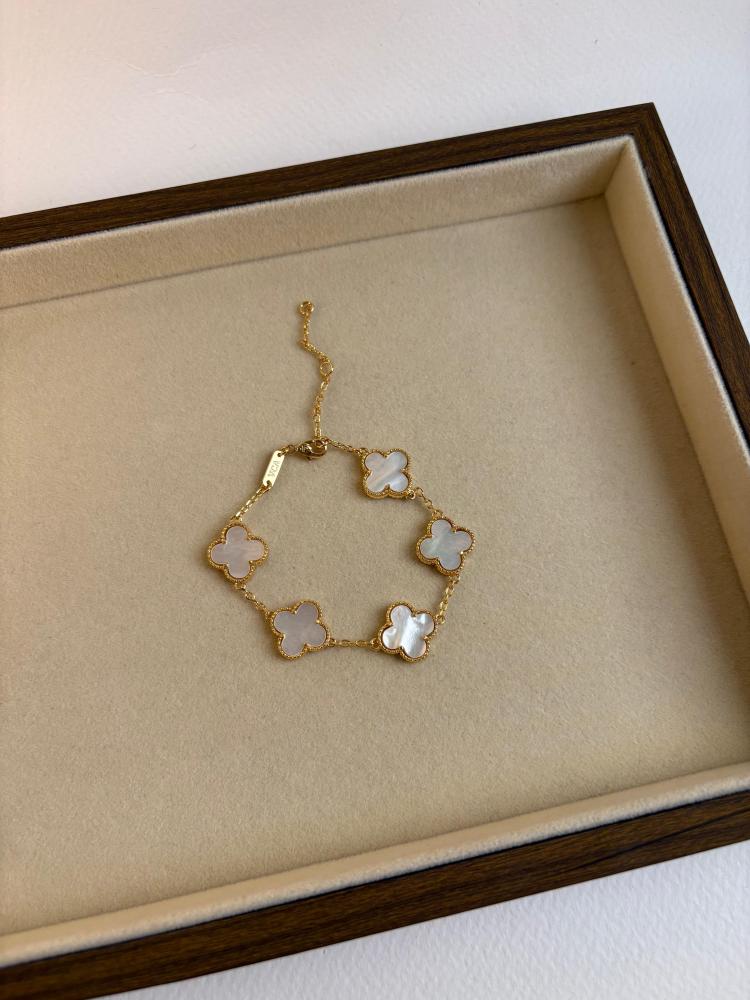 اسورة فانكليف لون ابيض -لؤلؤي