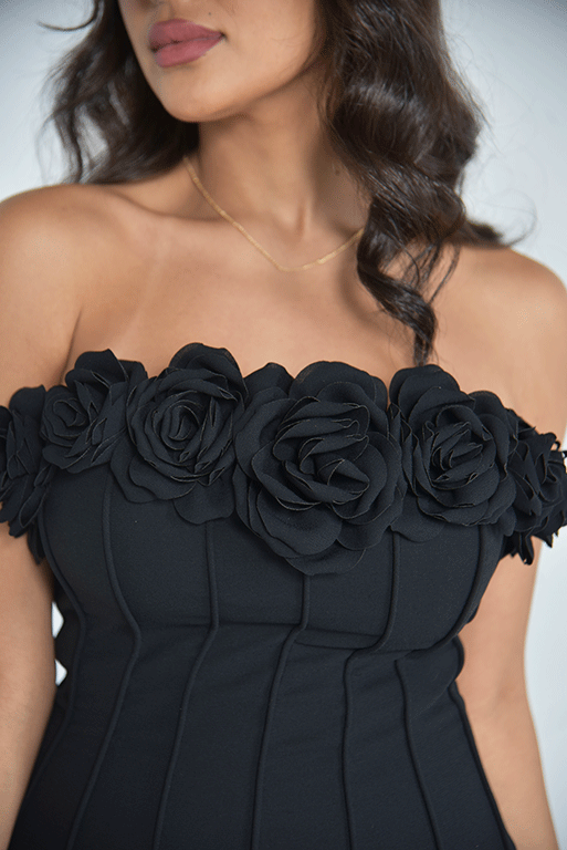 فستان سهرة أسود ( Strapless )