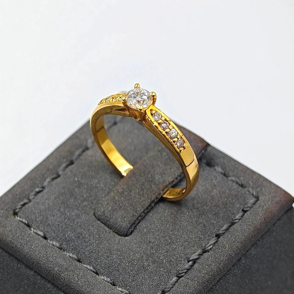 خاتم الماس عيار 18 - 18K Diamond Ring