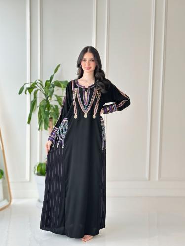 جلابية نسائية بتطريز مميز