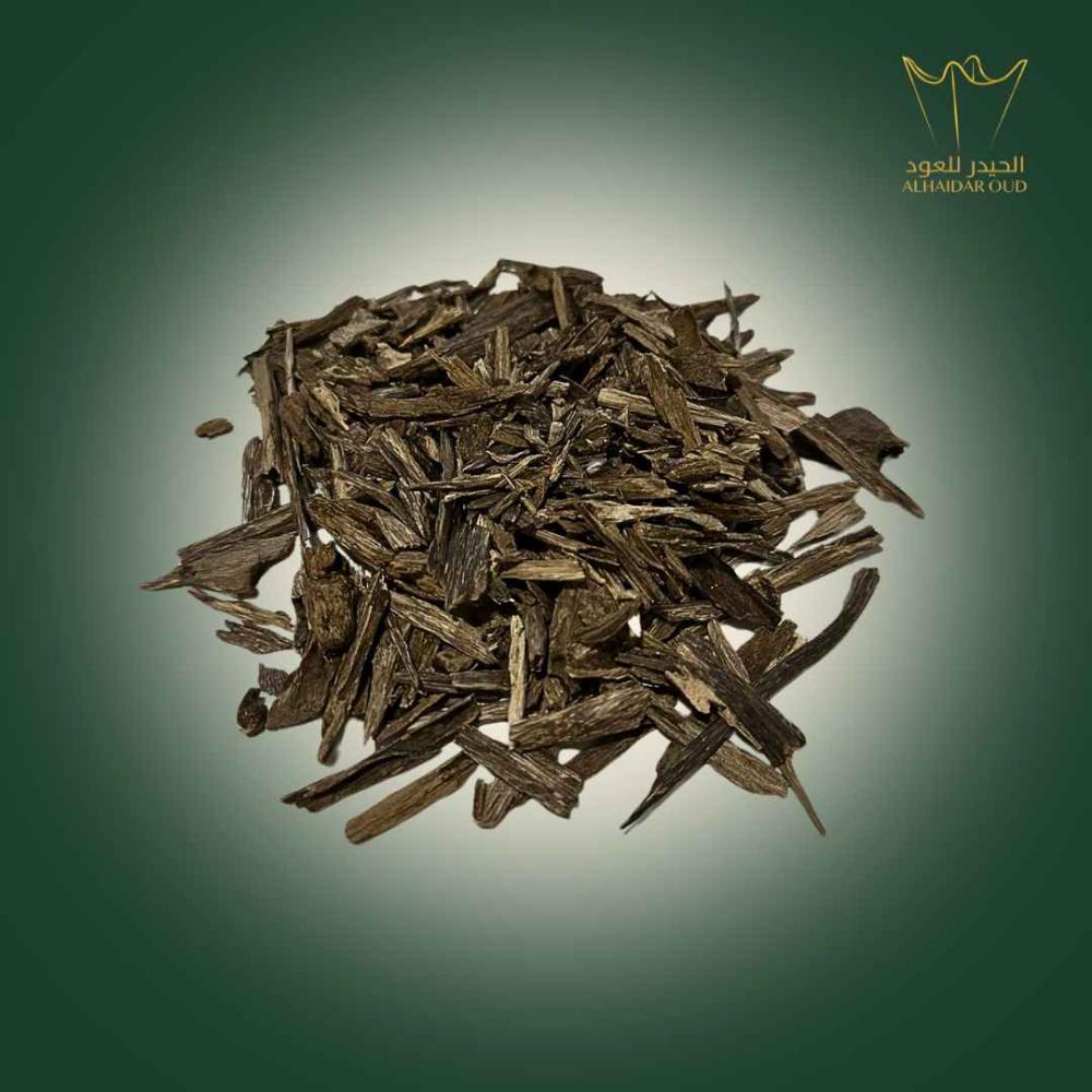 عود هندي قشور طبيعي