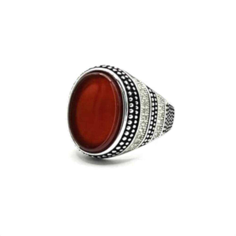 تصميم رجالي بنقشة مختلفة مع حجر عقيق كبدي