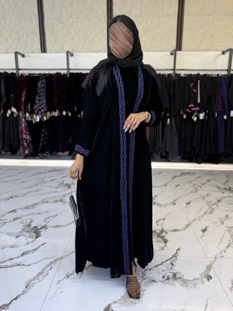 عبايه  هديل مخمل