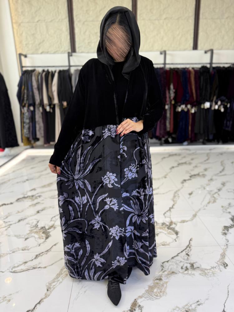 عبايه شتويه  نص شيفون مخمل