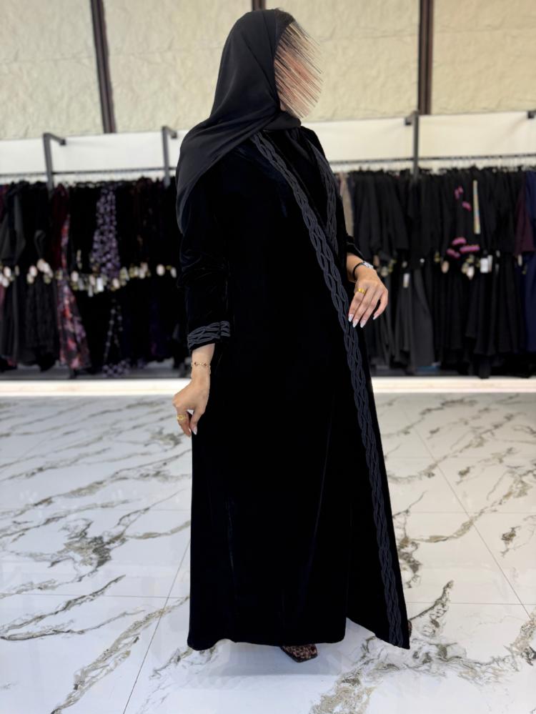 عبايه  هديل مخمل