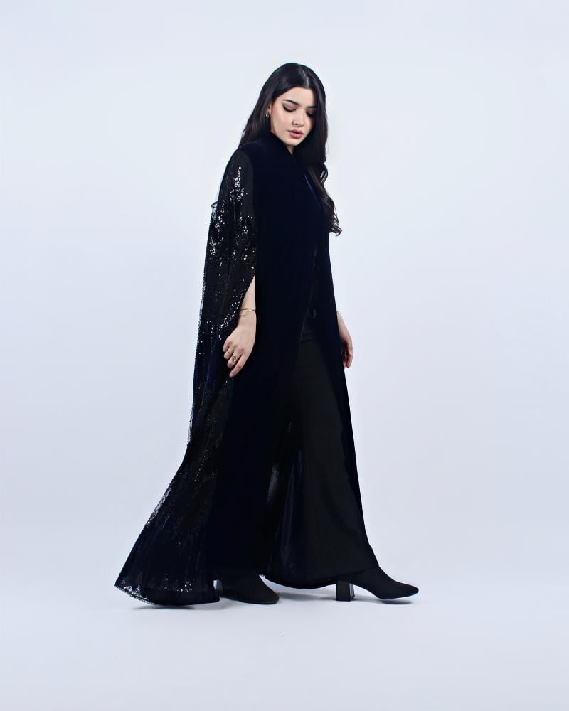 عباية وسن لون كحلي