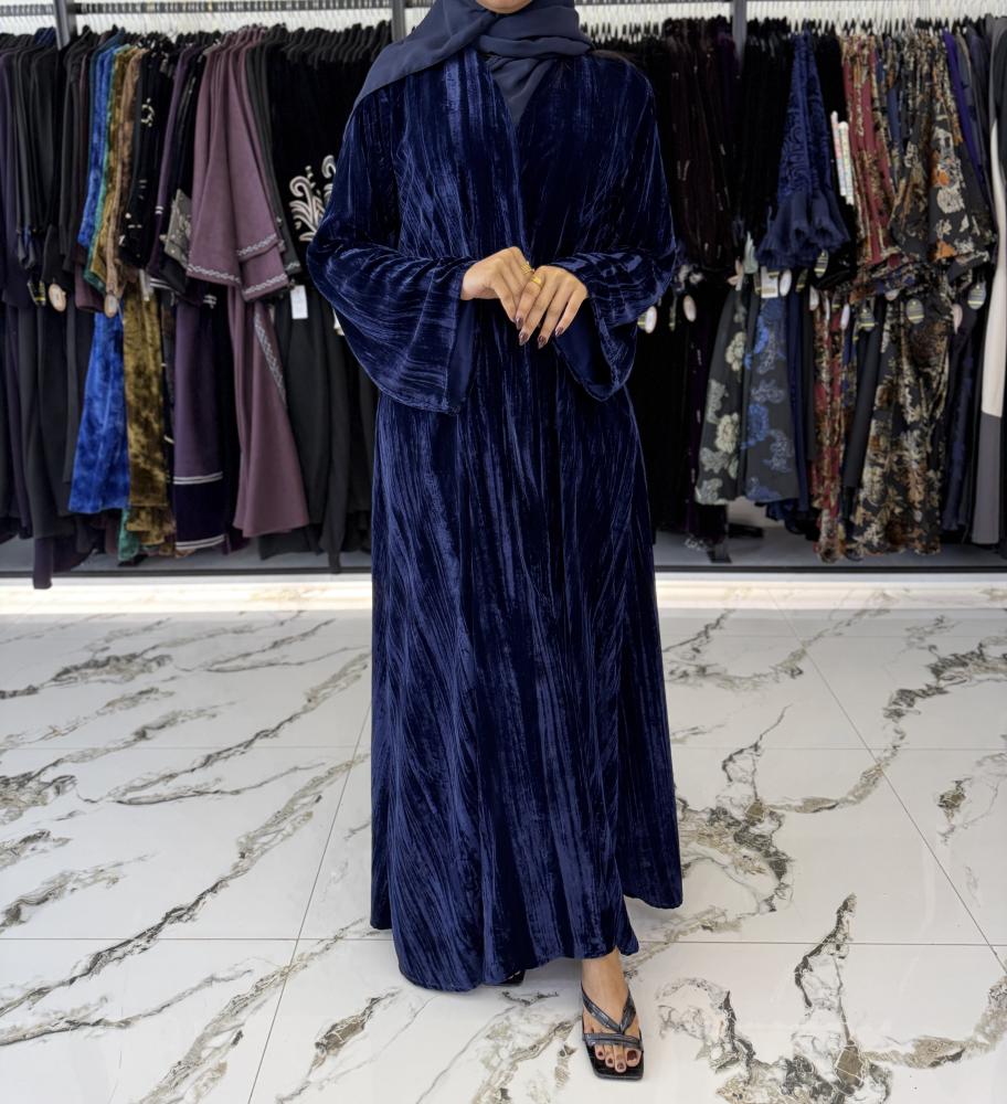 عبايه كلوش  مخمل مكسر كوري