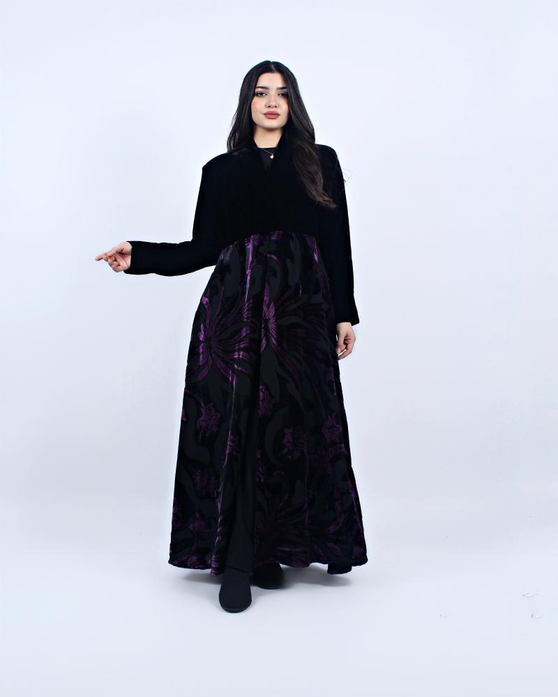 عبايه شتويه  نص شيفون مخمل