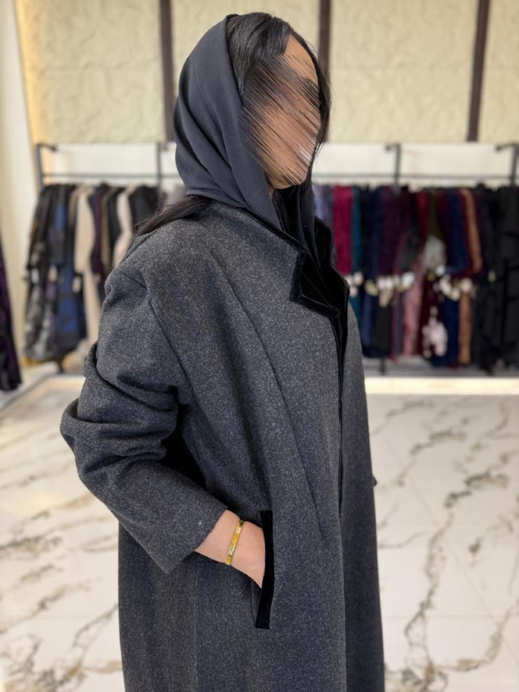 عبايه شتويه  القماش جوخ  القصه نص كلوش