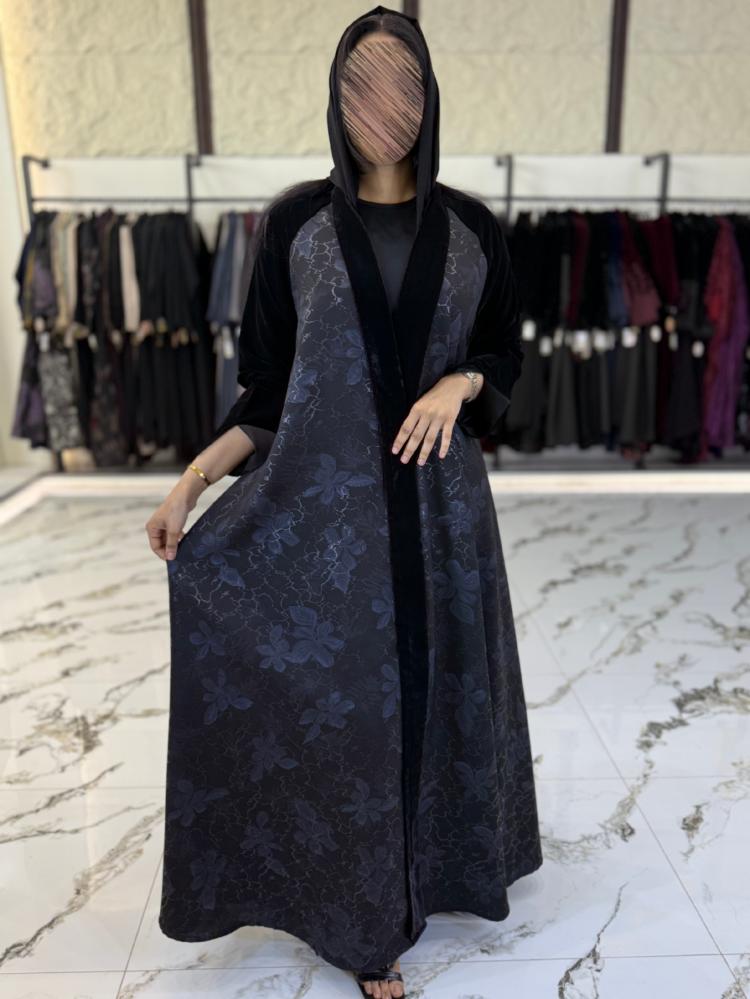 عبايه شتويه  قماش مشجر  كم مخمل  قصه دبل كلوش