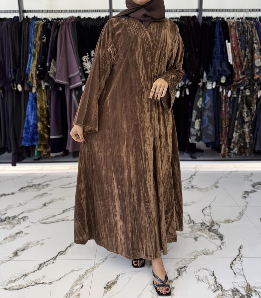 عبايه كلوش  مخمل مكسر كوري